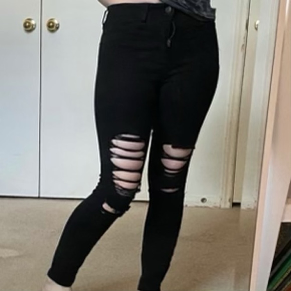 Black skinny jeans